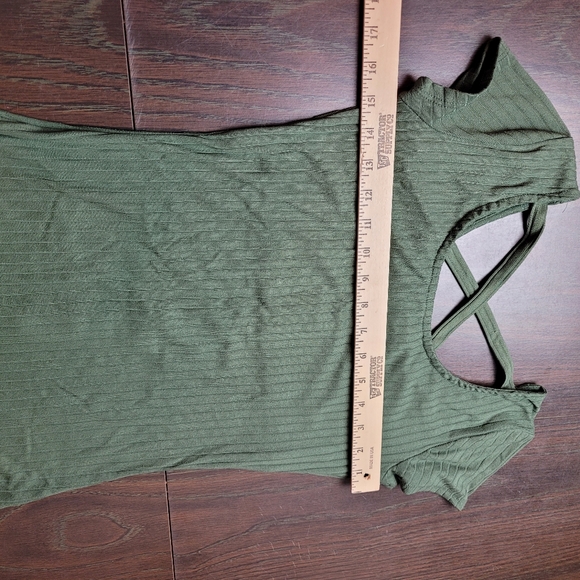 No boundaries Green day dress - Picture 7 of 9